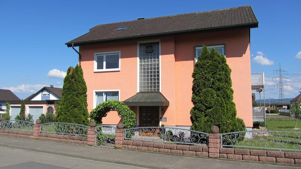 Fewo-Barbara-Rust Apartment Exterior photo